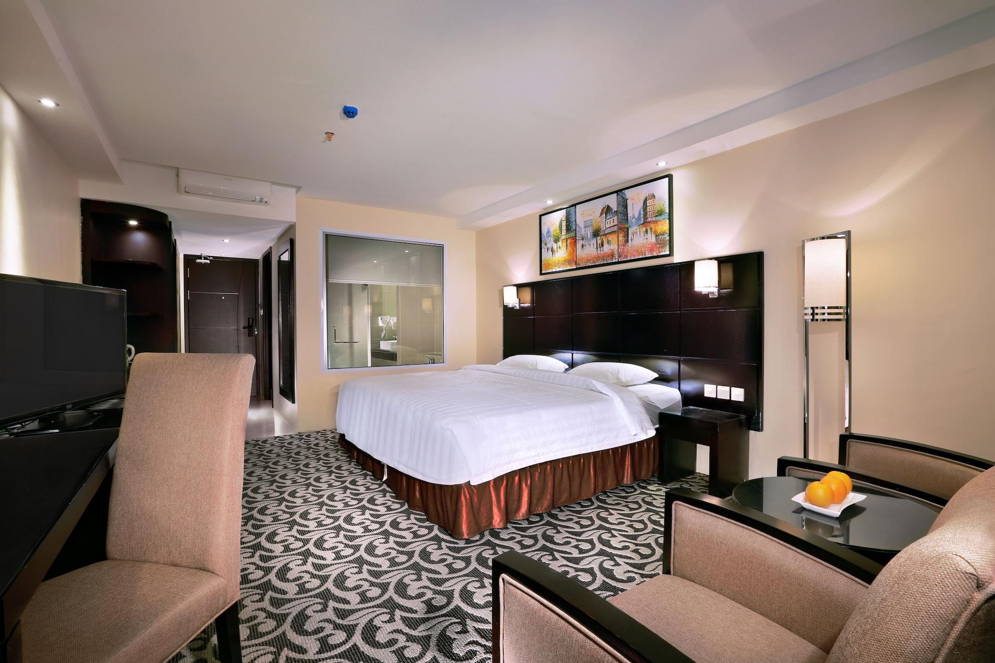 Aston Karimun City Hotel Tanjung Balai Karimun Esterno foto
