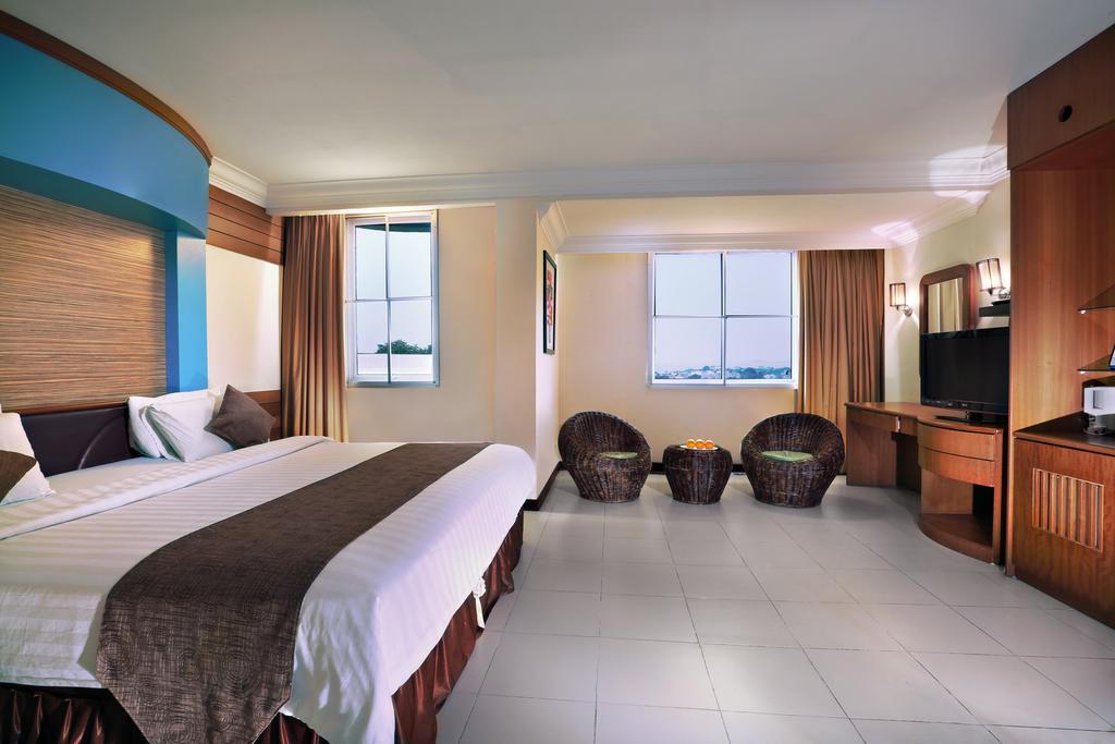 Aston Karimun City Hotel Tanjung Balai Karimun Esterno foto