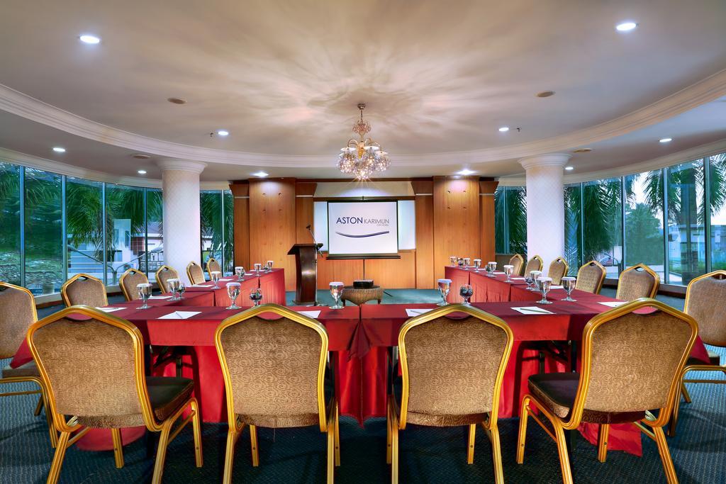 Aston Karimun City Hotel Tanjung Balai Karimun Esterno foto