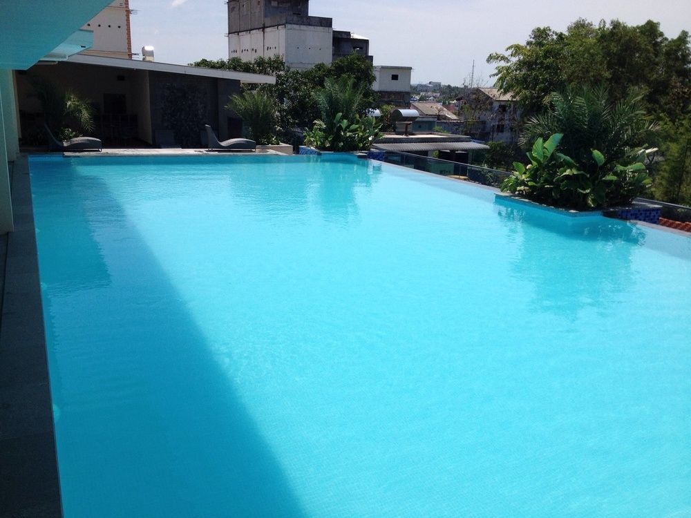 Aston Karimun City Hotel Tanjung Balai Karimun Esterno foto